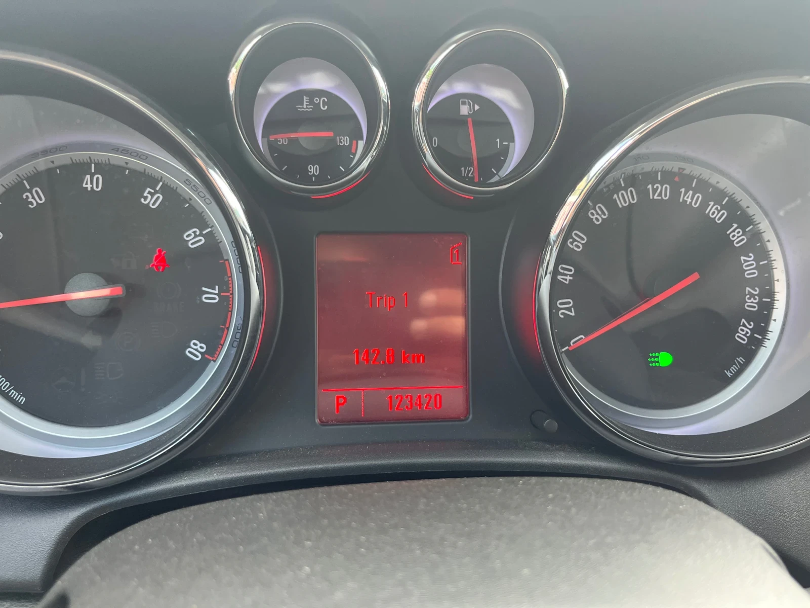 Opel Astra 1.6T - Automatic - 123420км - SWISS  | Mobile.bg — изображение 11