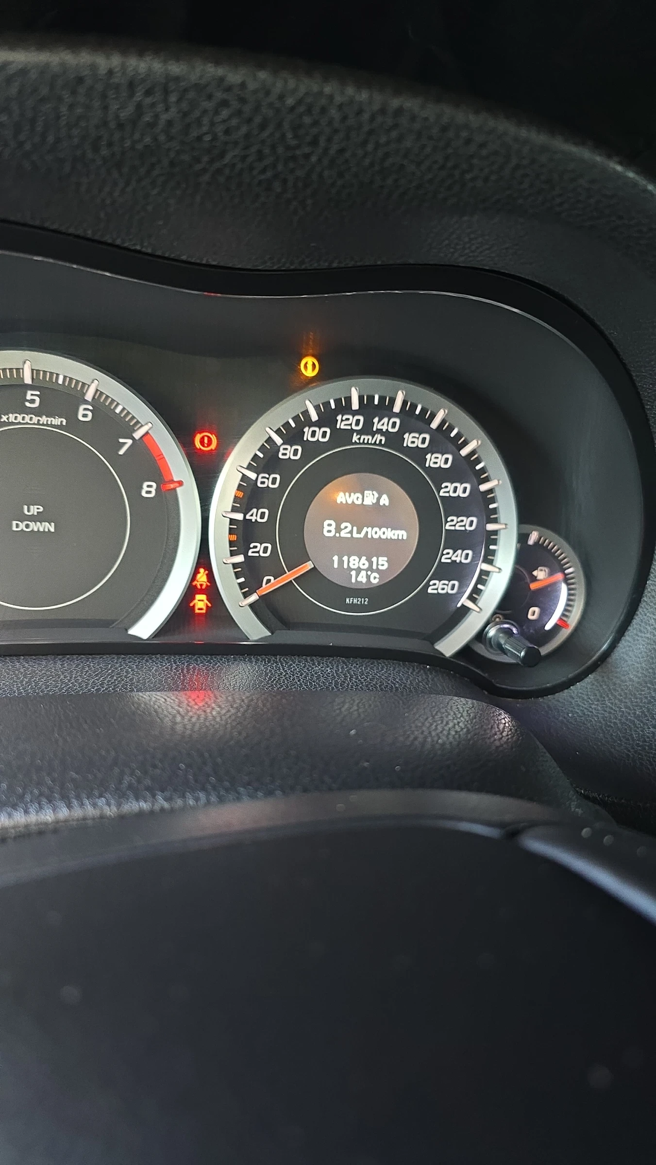 Honda Accord 2.4 бензин, 6 степенна ръчка - изображение 7