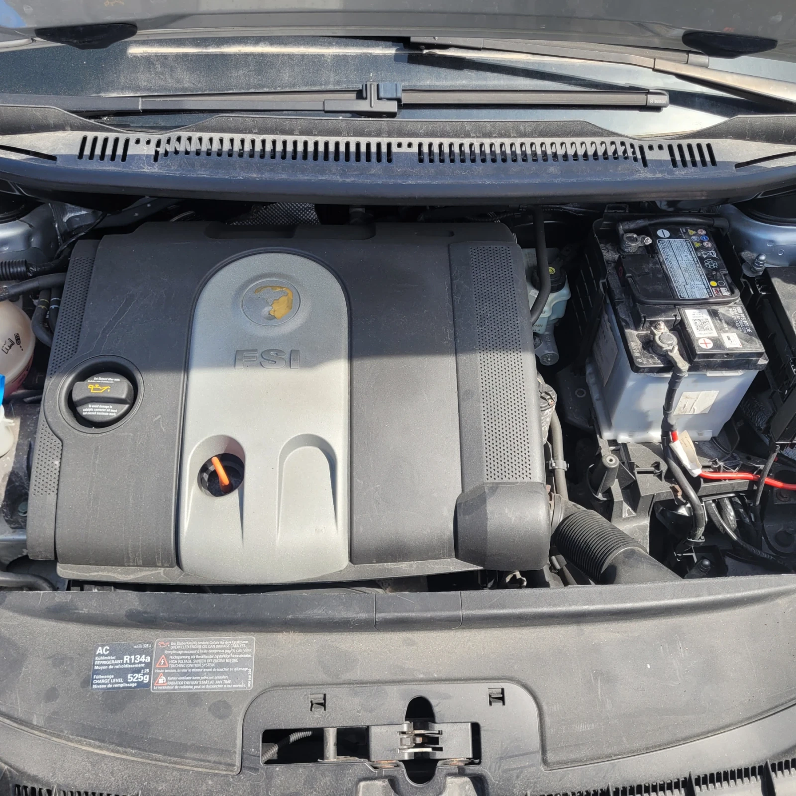 VW Touran 1.6бензин/116к.с, снимка 2 - Автомобили и джипове - 52258035