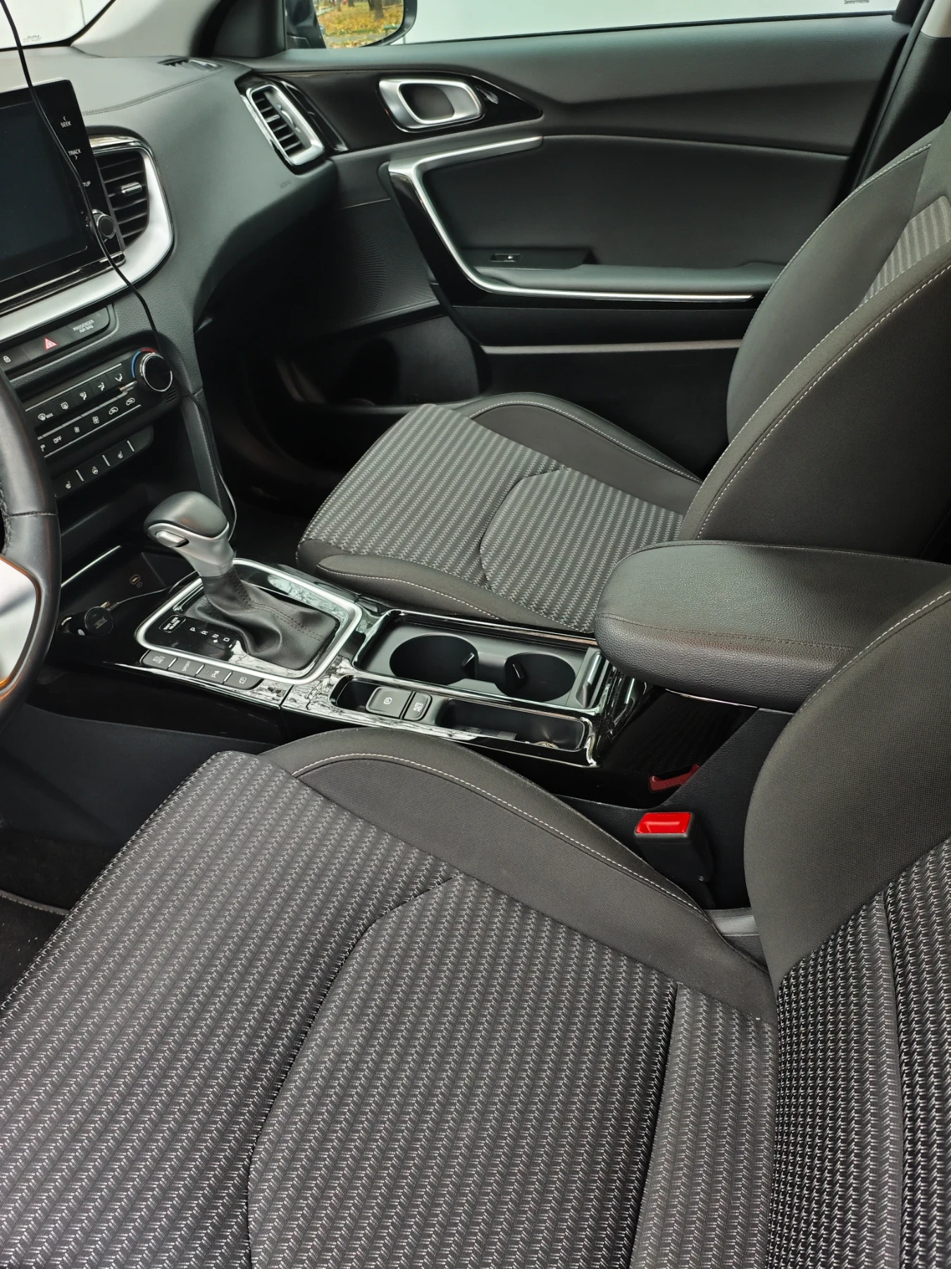 Kia XCeed 1.6 GDI plug in hybrid  | Mobile.bg   3