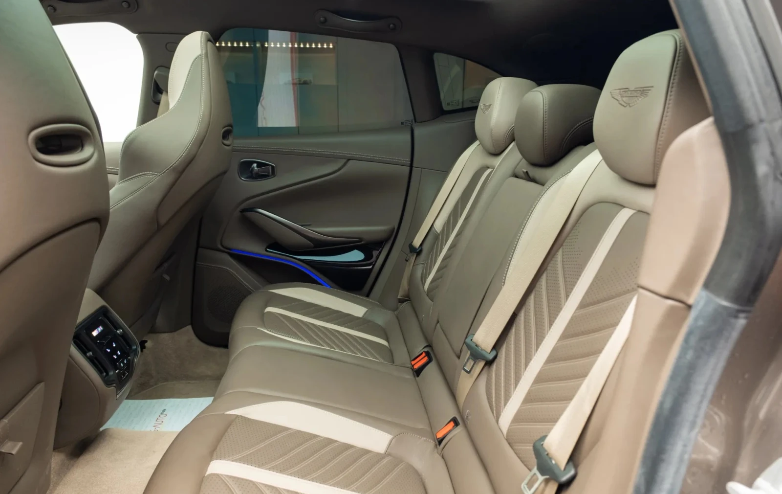 Aston Martin DBX 707 4.0 V8 AWD | Mobile.bg   13