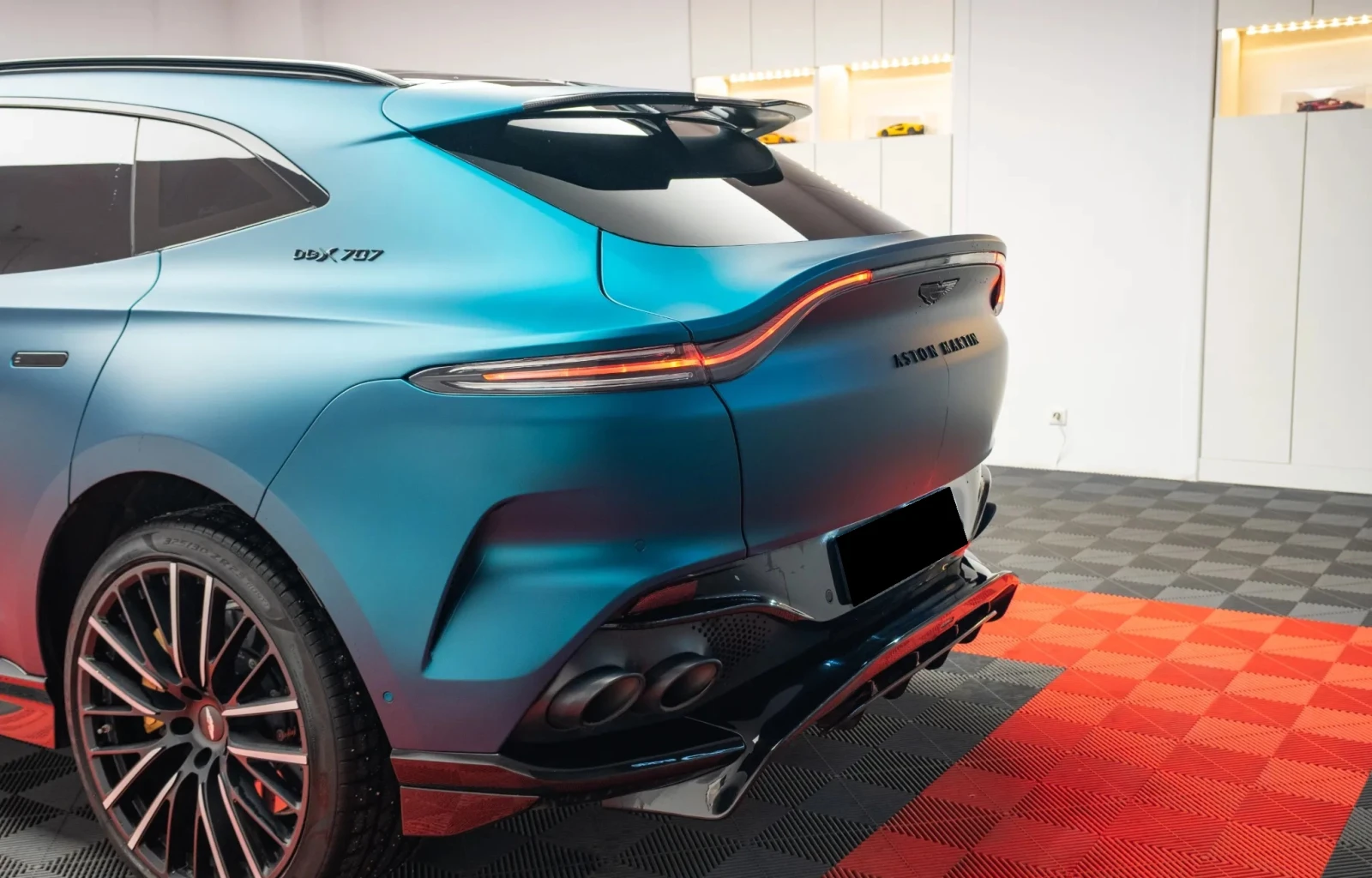 Aston Martin DBX 707 4.0 V8 AWD - изображение 5