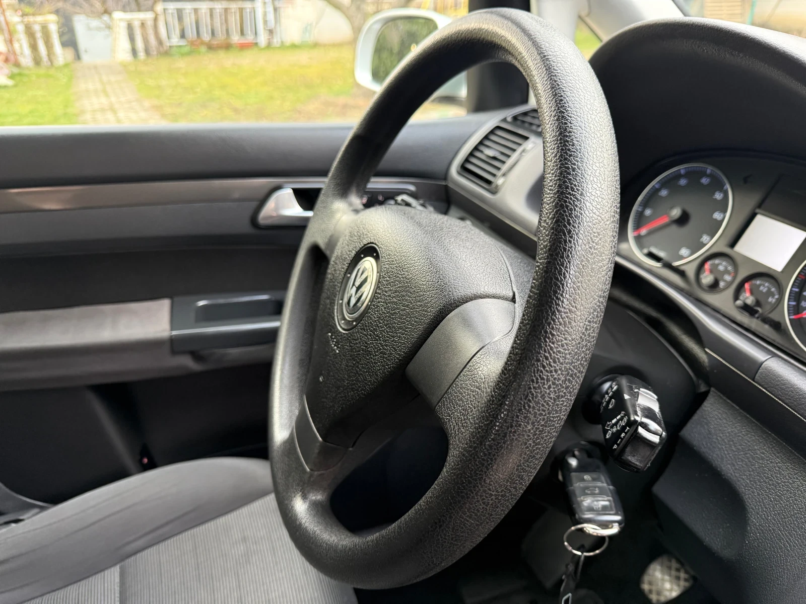 VW Touran 1.6i* 7-������*  | Mobile.bg � ����������� 14