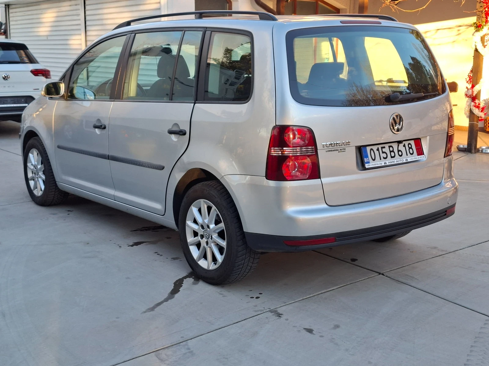 VW Touran 1.6 16v 7местен - изображение 5