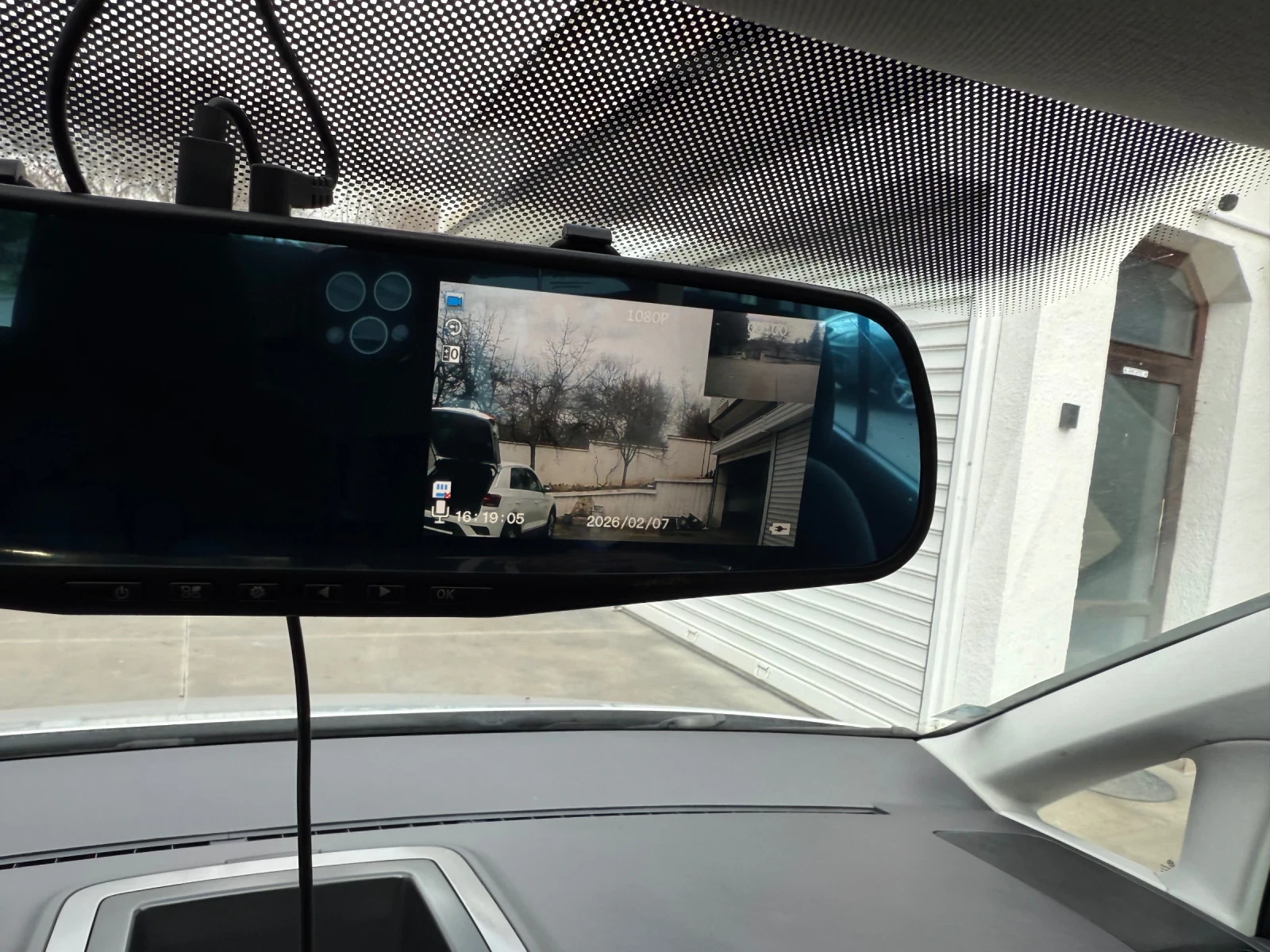 VW Touran 1.6i* 7-местен*  - изображение 9