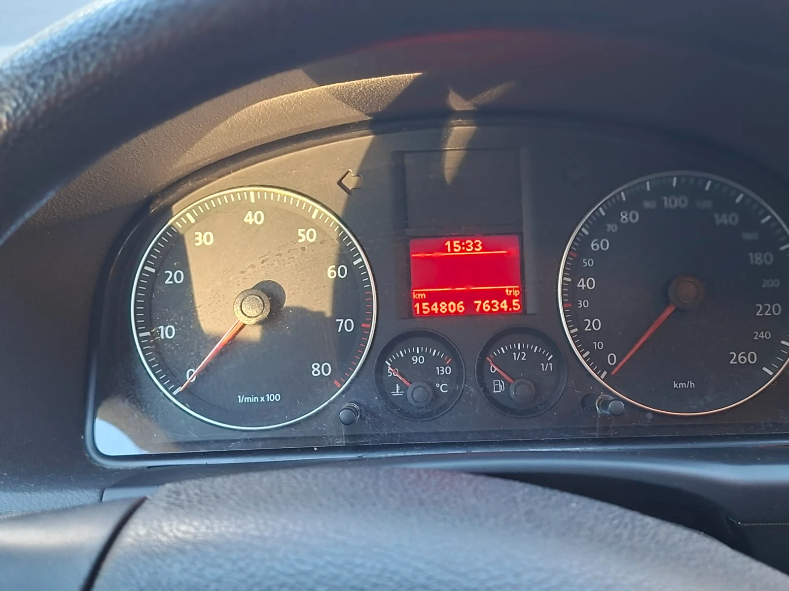 VW Touran 1.6 16v 7местен - изображение 10