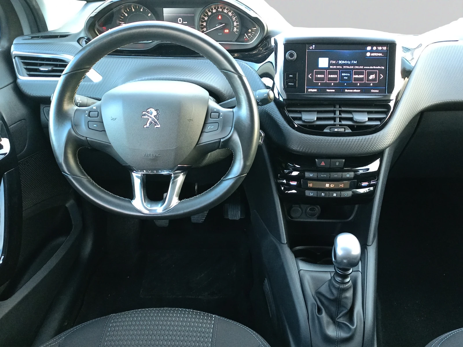 Peugeot 208 5P ALLURE 1.2 e-THP 110 BVM6 S&S EURO 6.2 | Mobile.bg � ����������� 9