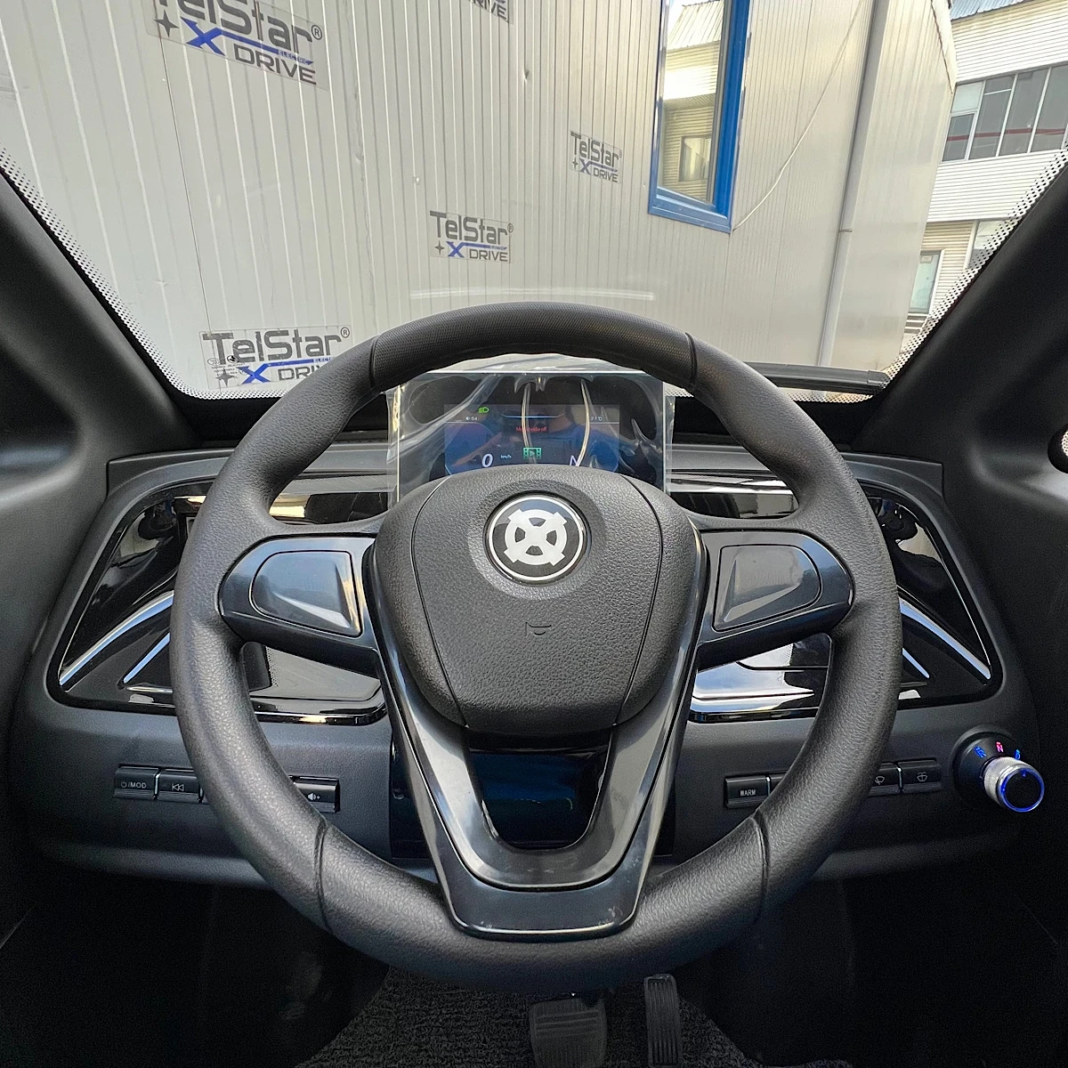 TelStar X1 M, снимка 16 - Автомобили и джипове - 53733261