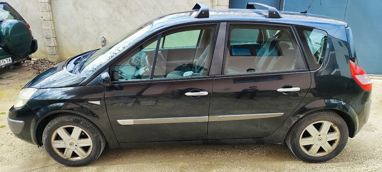 Renault Scenic 1.9 dci, снимка 5 - Автомобили и джипове - 53781148