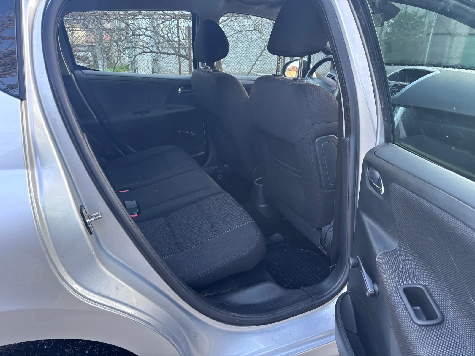 Peugeot 207 207 1.4 I SW, снимка 7 - Автомобили и джипове - 54100582