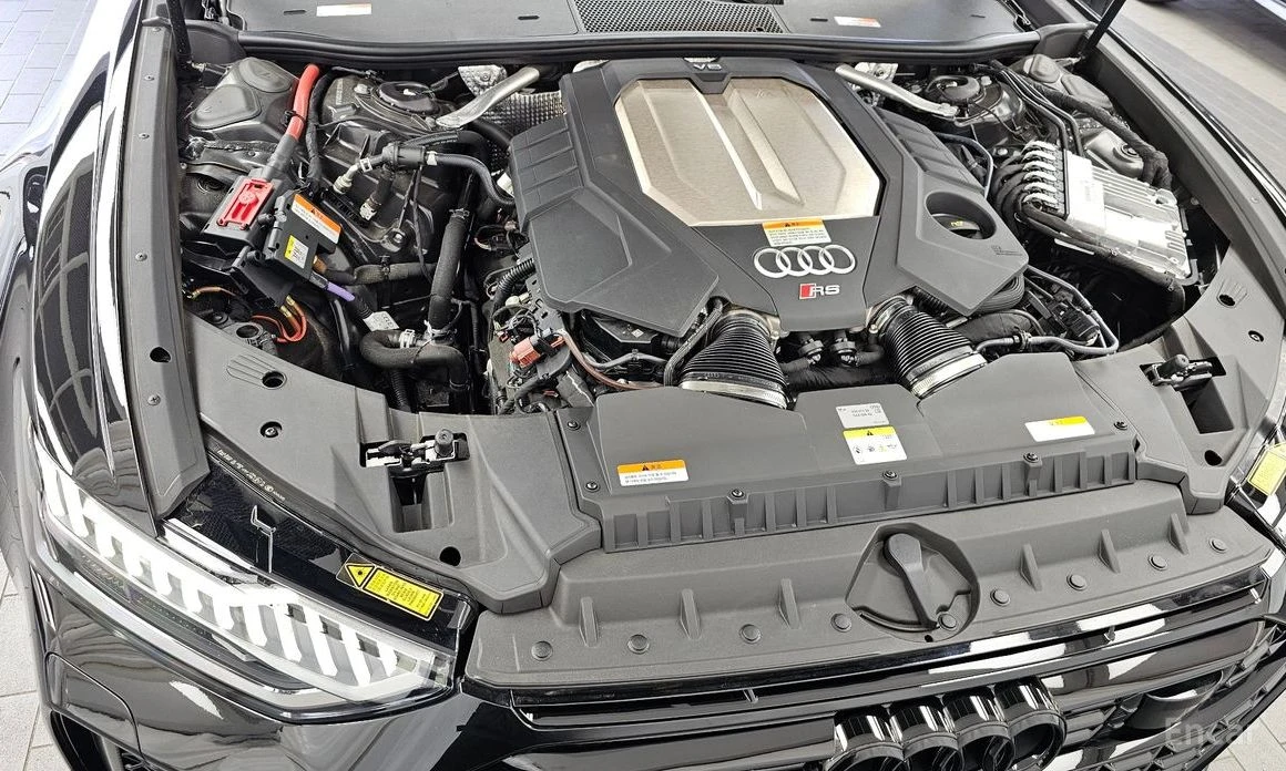 Audi Rs6 * 4.0TFSI* QUATTRO* AVANT* PERFORMANCE* КРАЙНА ЦЕН, снимка 6 - Автомобили и джипове - 54129592