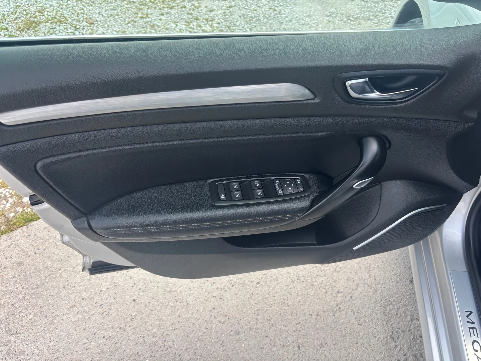 Renault Megane, снимка 10 - Автомобили и джипове - 54157558