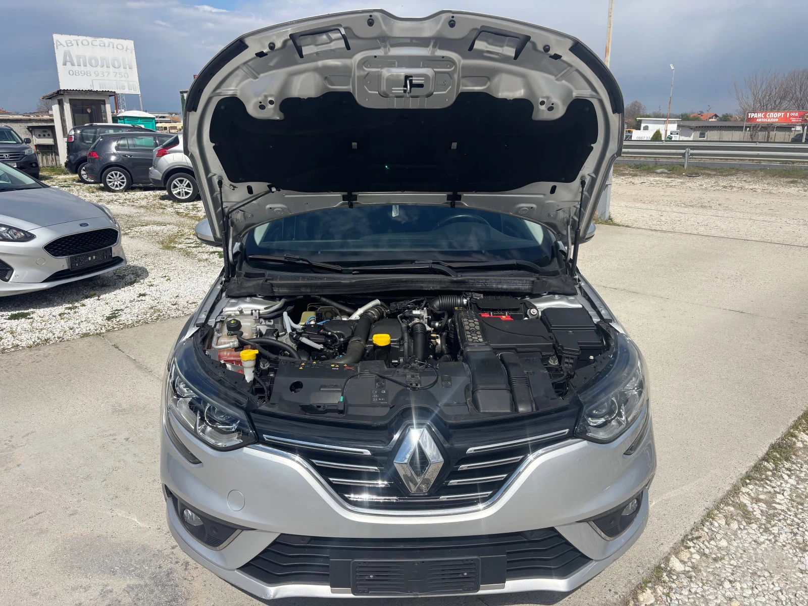 Renault Megane, снимка 13 - Автомобили и джипове - 54157558