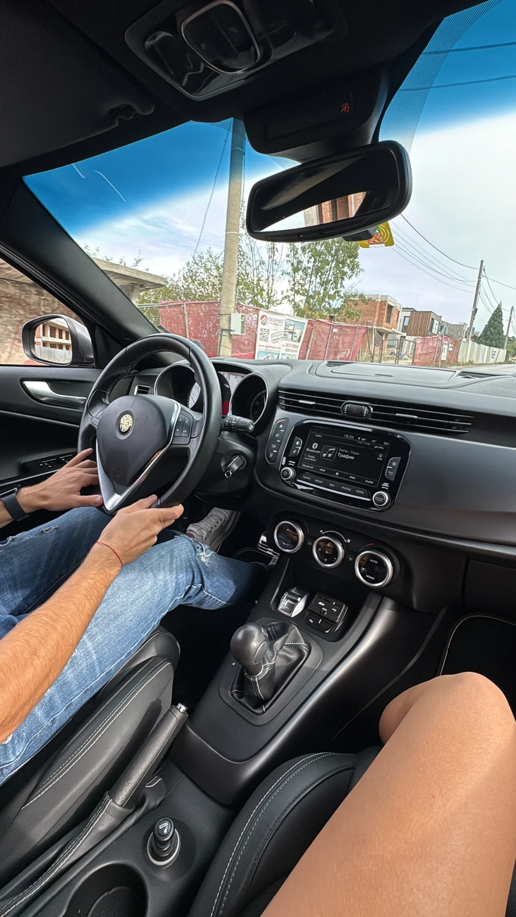 Alfa Romeo Giulietta, снимка 14 - Автомобили и джипове - 55117658