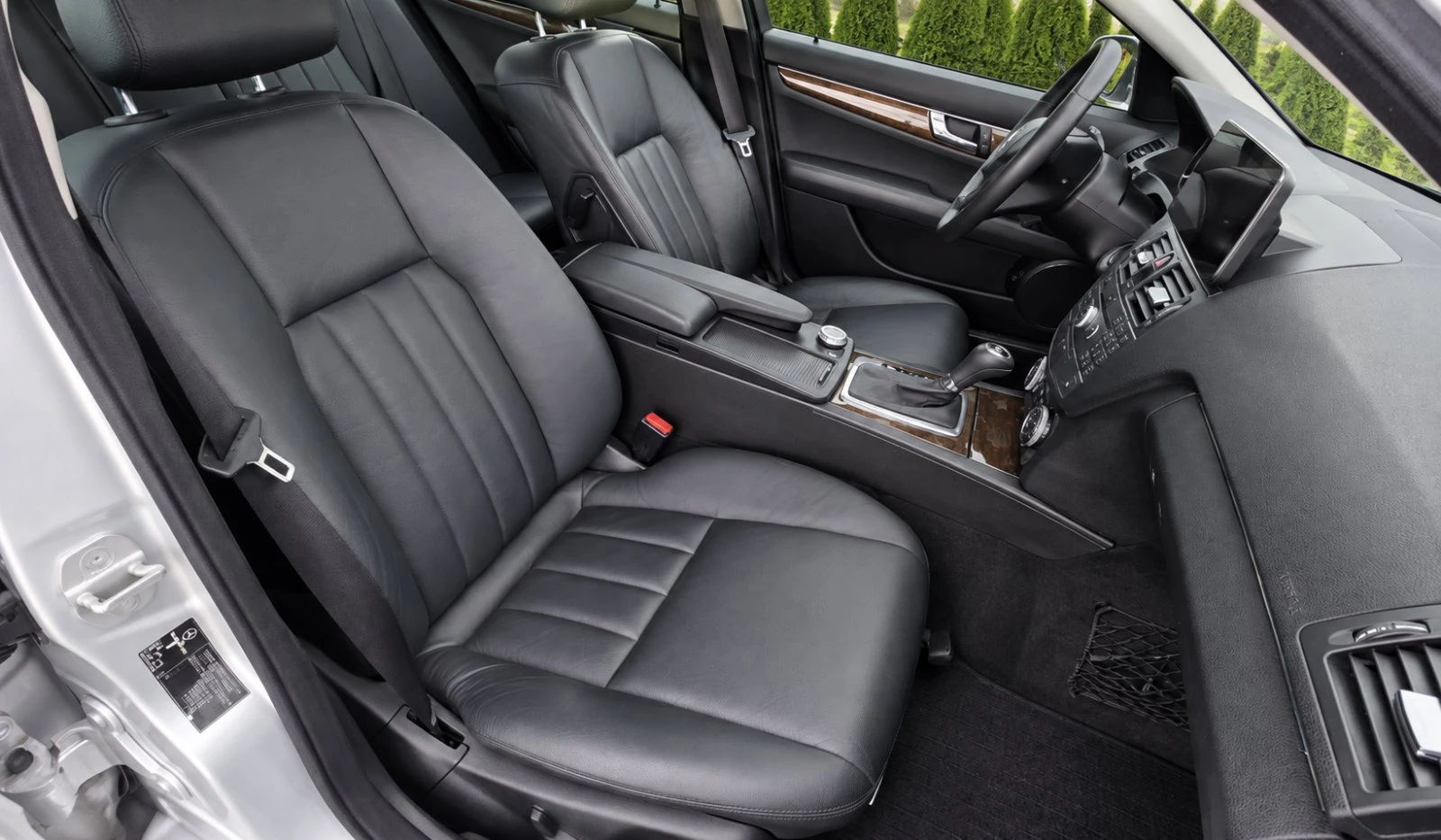 Mercedes-Benz C 350, снимка 12 - Автомобили и джипове - 55950574