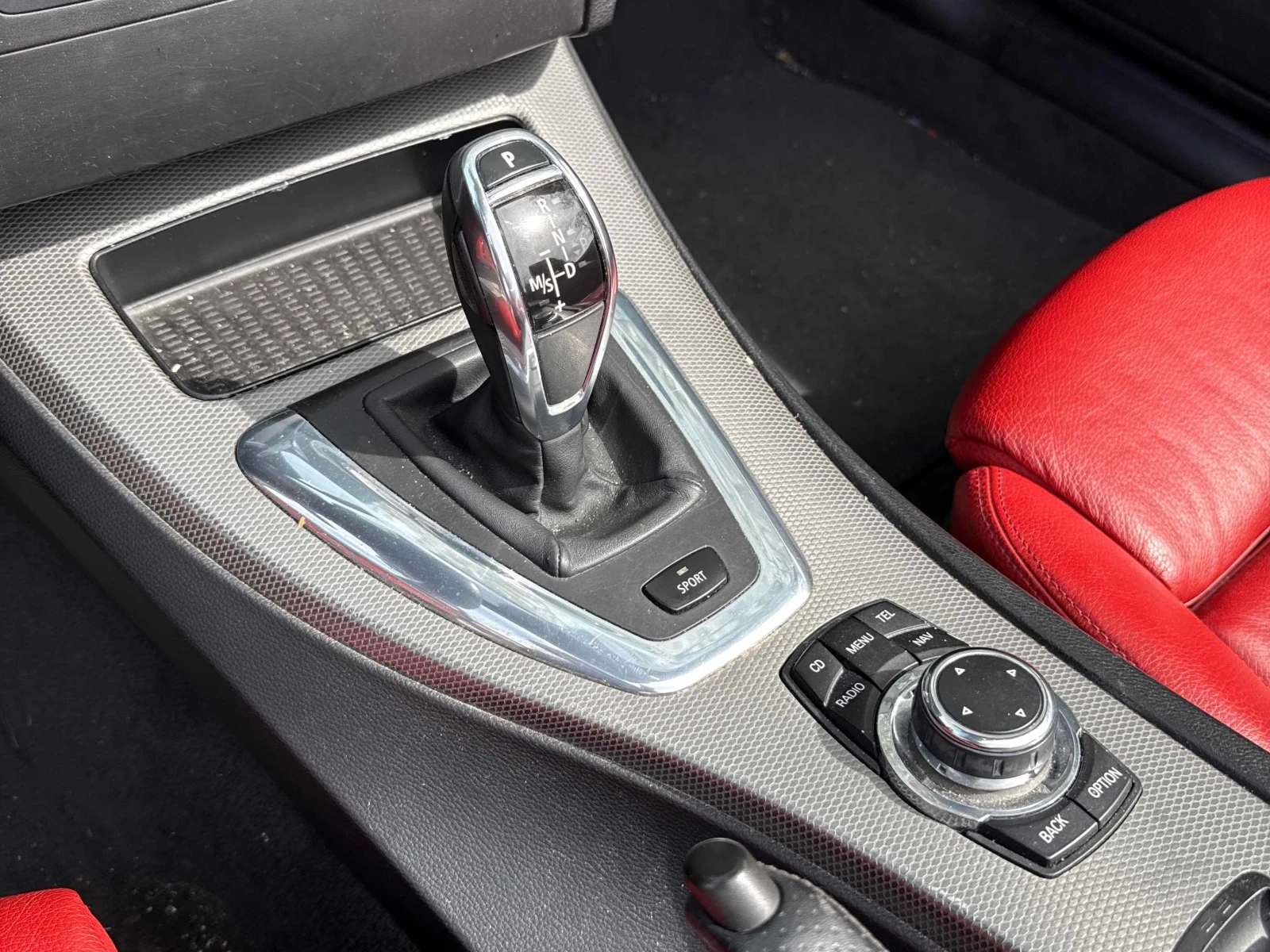 BMW 335 is / DCT Кутия / Carfax / Автокредит, снимка 13 - Автомобили и джипове - 56065045