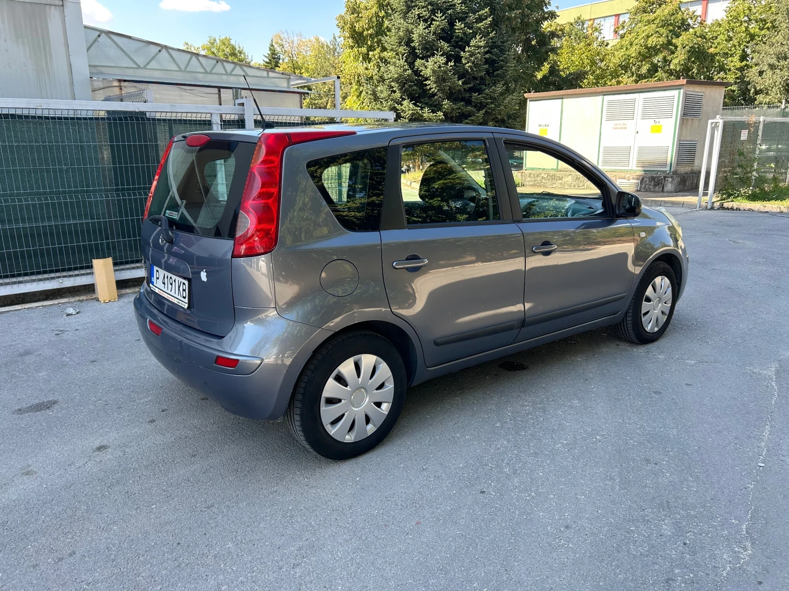 Nissan Note, снимка 9 - Автомобили и джипове - 56099534