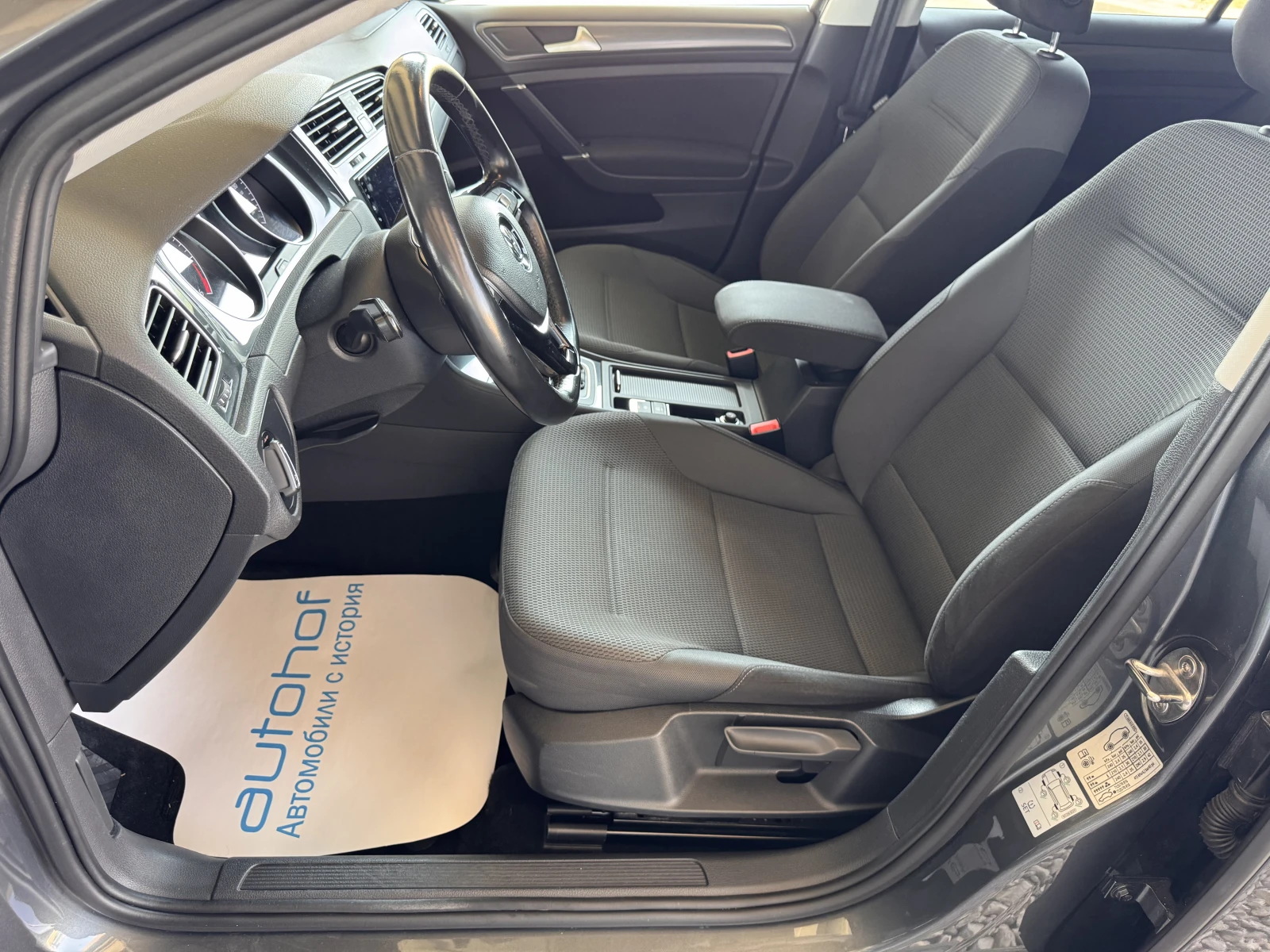VW Golf Comfortline/1.6TDI/116K.C./7AT/N1, снимка 8 - Автомобили и джипове - 56129920