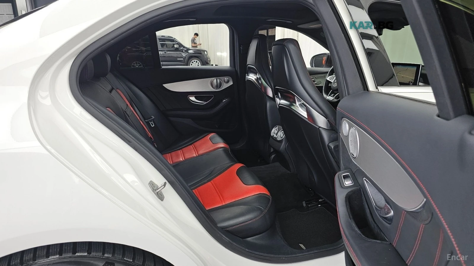 Mercedes-Benz C 63 AMG BURMESTER* 360* КАМЕРА* ХЕДЪП* ПОДГРЕВ* , снимка 10 - Автомобили и джипове - 56130741