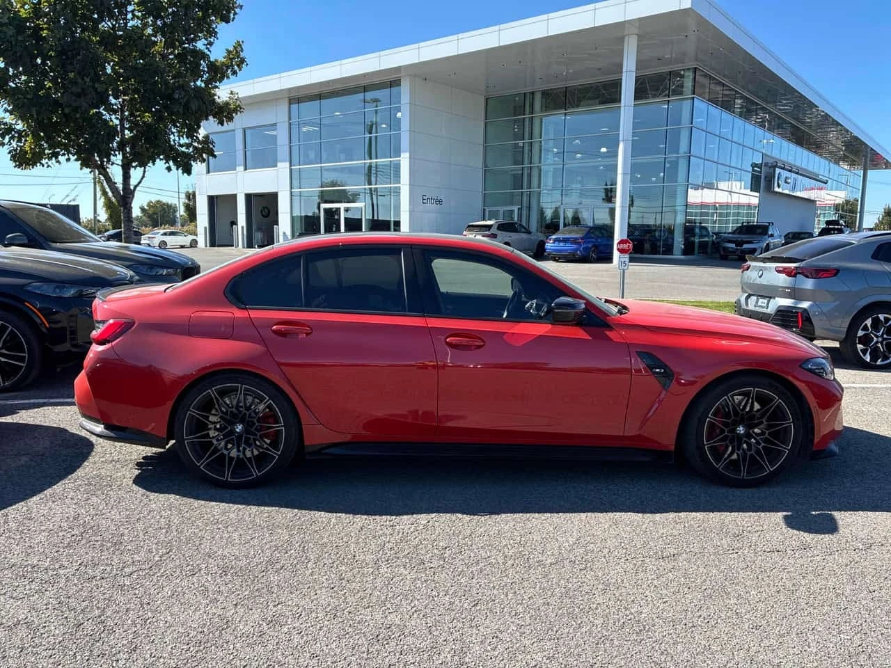 BMW M3  Sedan / CARFAX / 2 ЧИФТА ГУМИ, снимка 4 - Автомобили и джипове - 56268657