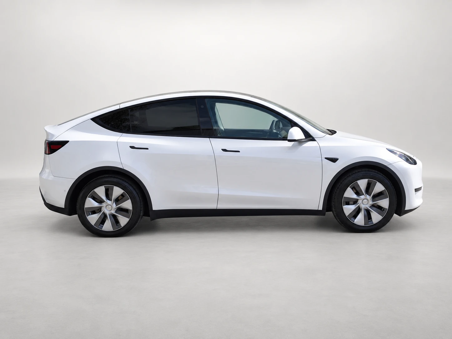 Tesla Model Y Long Range Dual Motor 4x4 | Mobile.bg � ����������� 4