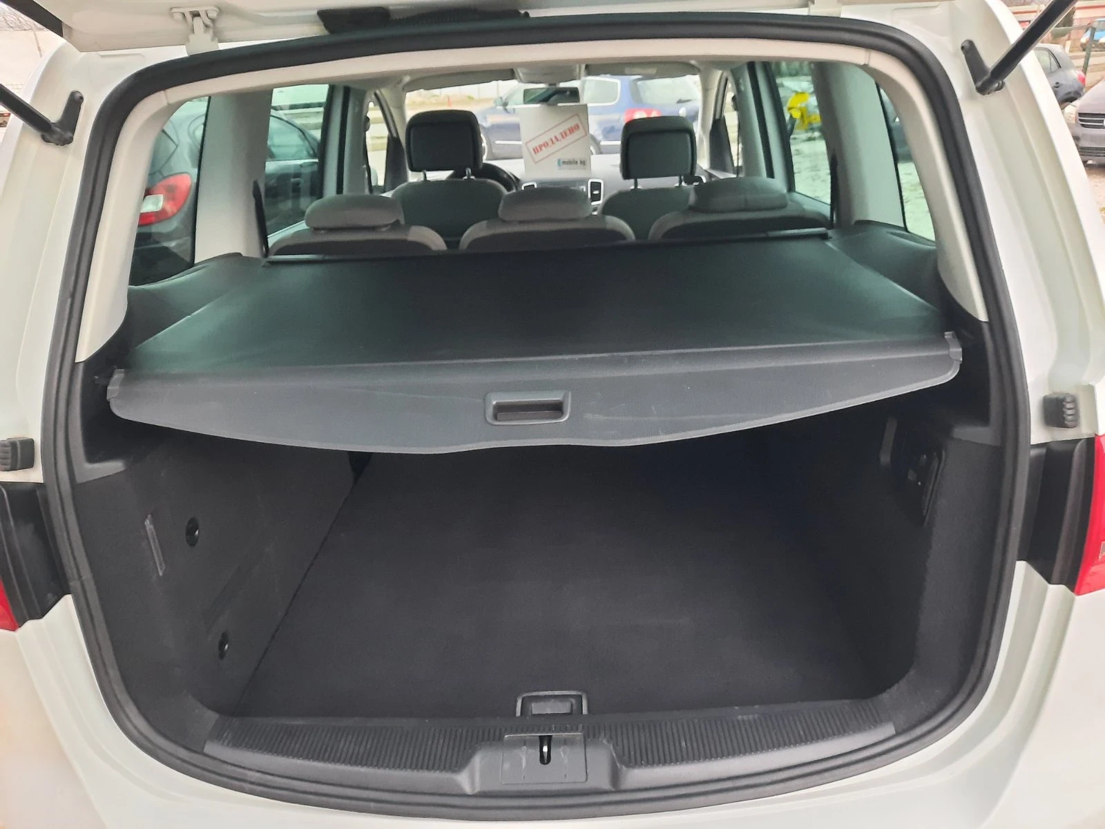 VW Sharan, снимка 10 - Автомобили и джипове - 56364243