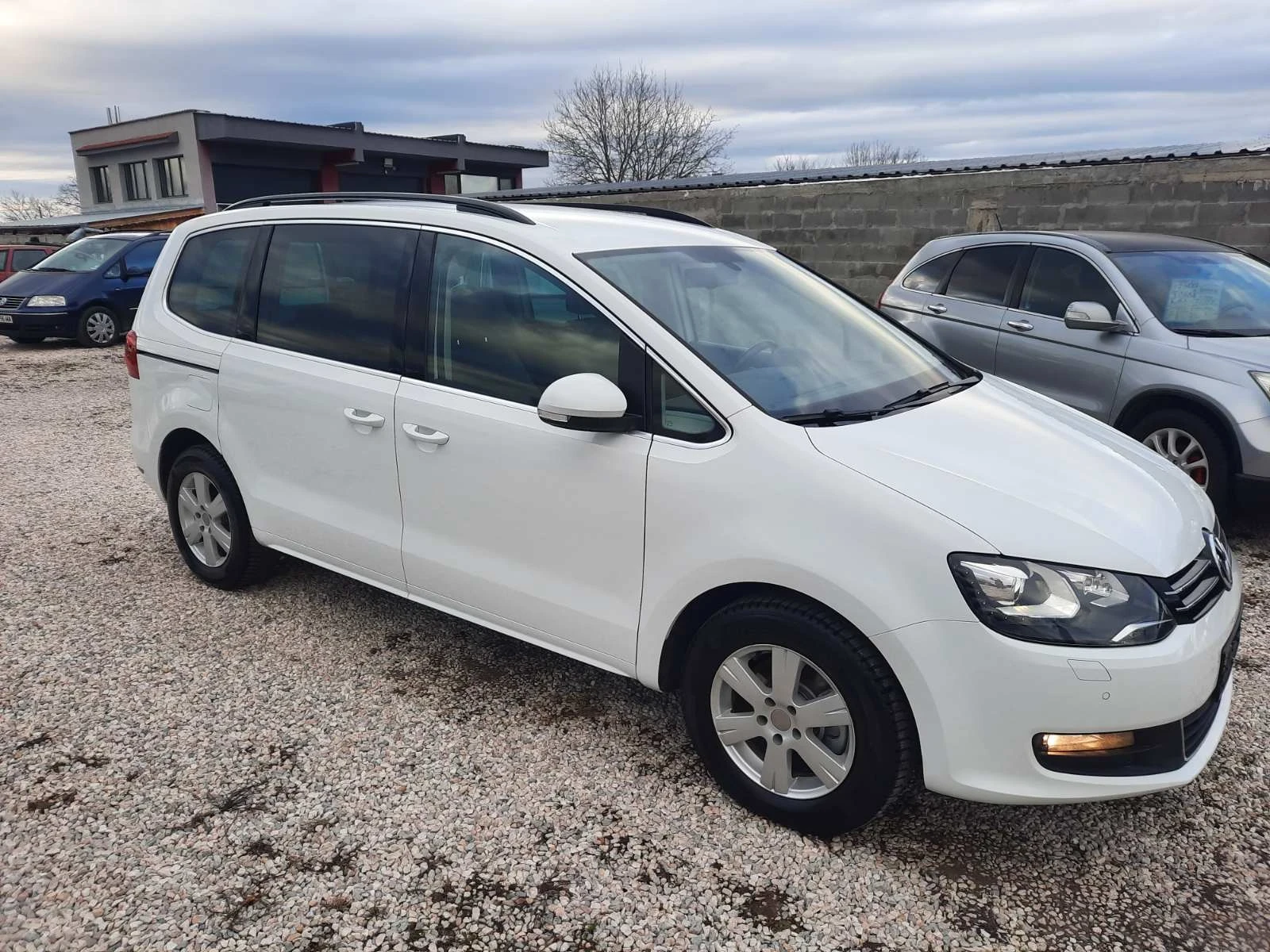 VW Sharan, снимка 2 - Автомобили и джипове - 56364243