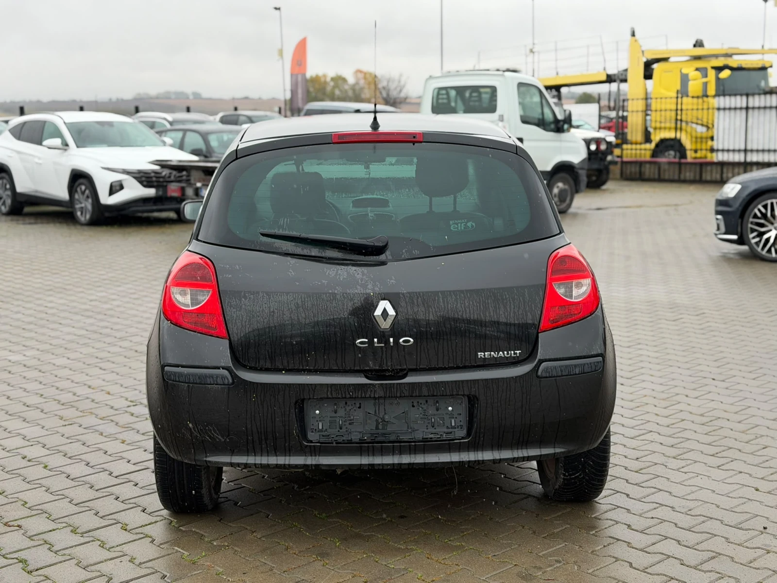 Renault Clio / 1.2I / , снимка 4 - Автомобили и джипове - 56740379