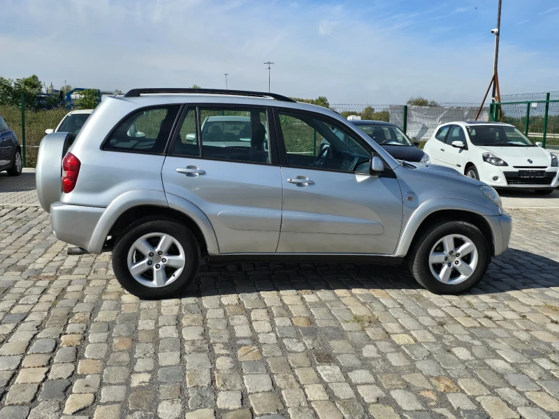 Toyota Rav4 2.0D4D 116кс 4X4 FACELIFT, снимка 5 - Автомобили и джипове - 47618950