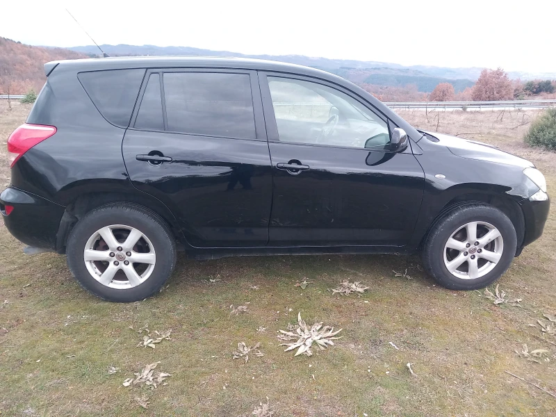 Toyota Rav4 136кс навигация , снимка 7 - Автомобили и джипове - 48418625