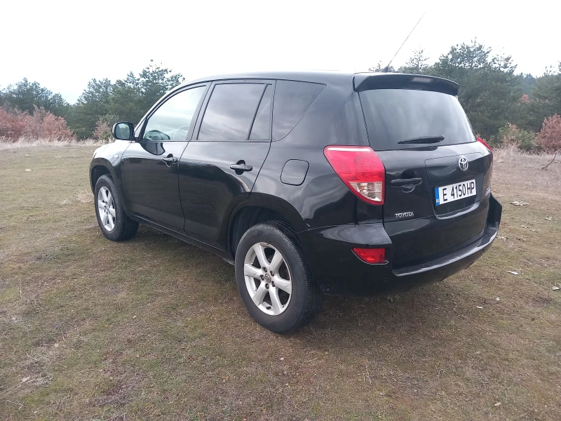 Toyota Rav4 136кс навигация , снимка 4 - Автомобили и джипове - 48418625