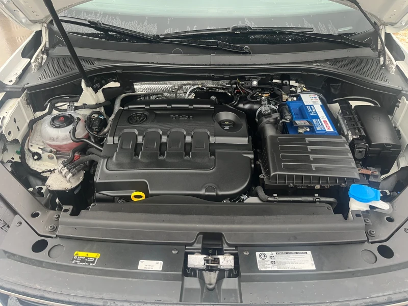 VW Tiguan 1.6 TDi, снимка 16 - Автомобили и джипове - 49728545