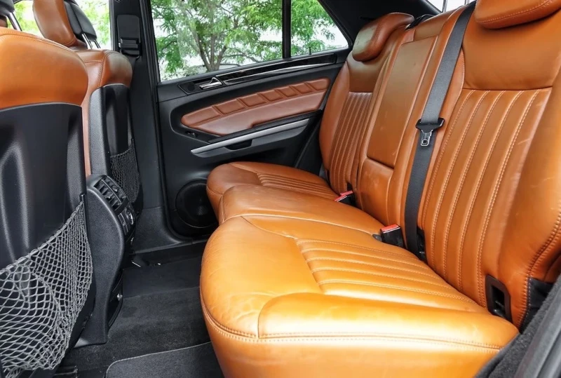 Mercedes-Benz ML 350 BlueTEC* 4MATIC* AMG* Designo* Airmatic* Keyless , снимка 16 - Автомобили и джипове - 53353504