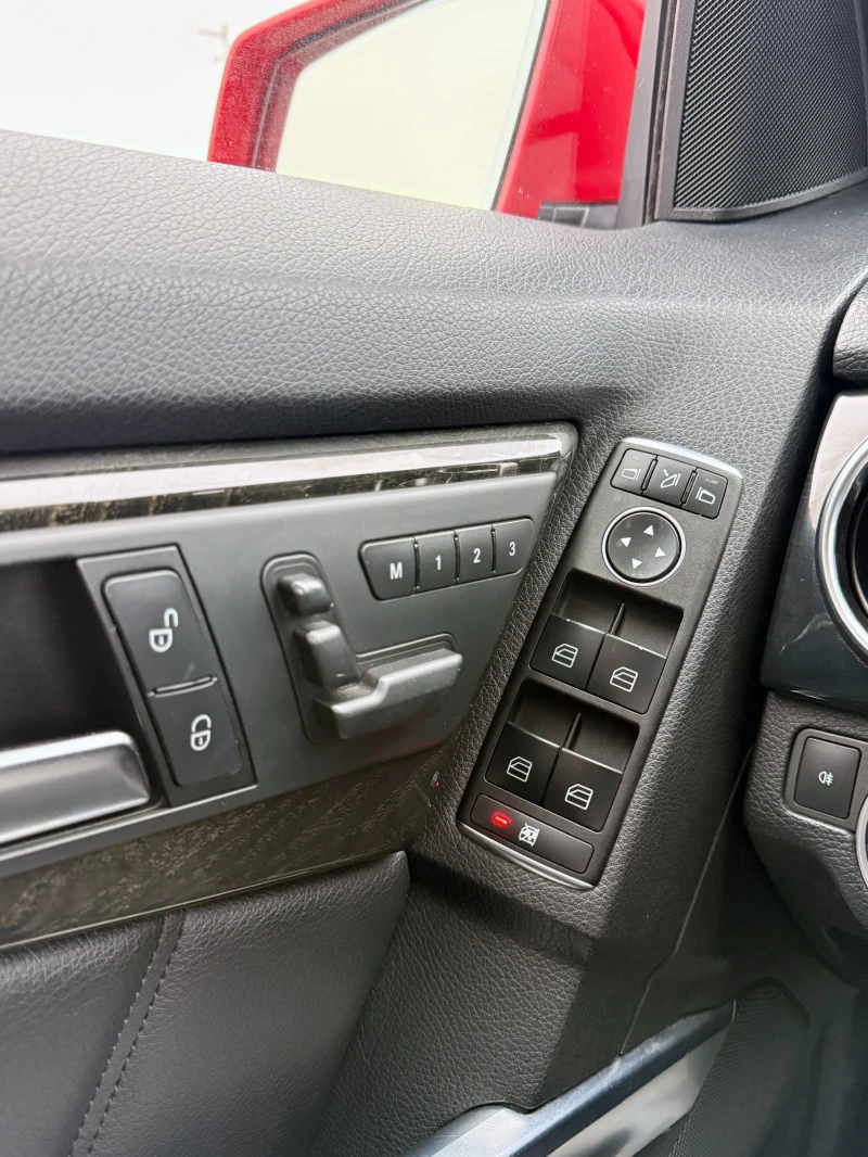 Mercedes-Benz GLK 350 AMG Pack 4MATIC Panorama , снимка 15 - Автомобили и джипове - 53295533