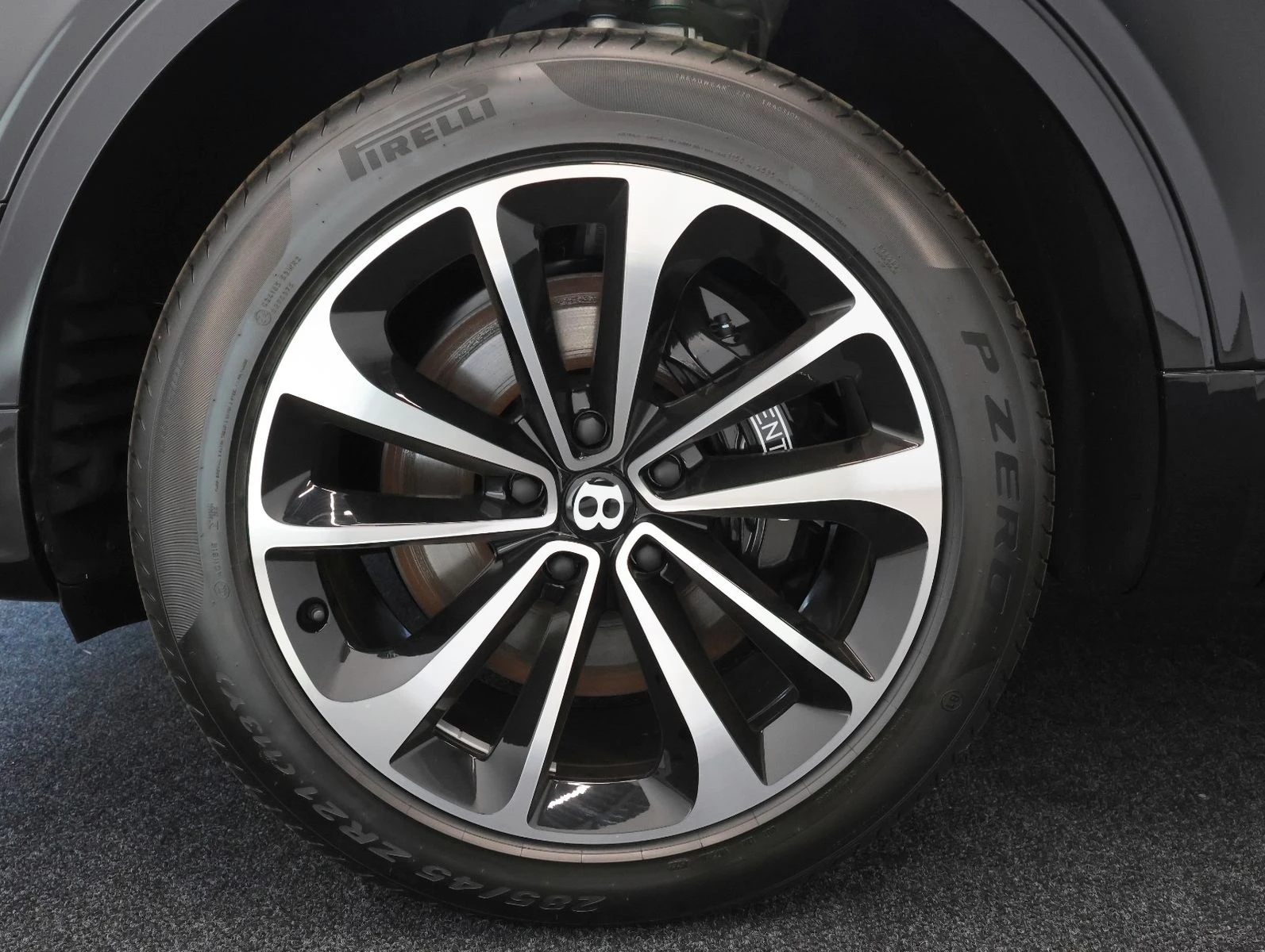 Bentley Bentayga V8 EWB NAIM HEAD UP PANO 360 CAMERA  | Mobile.bg   15