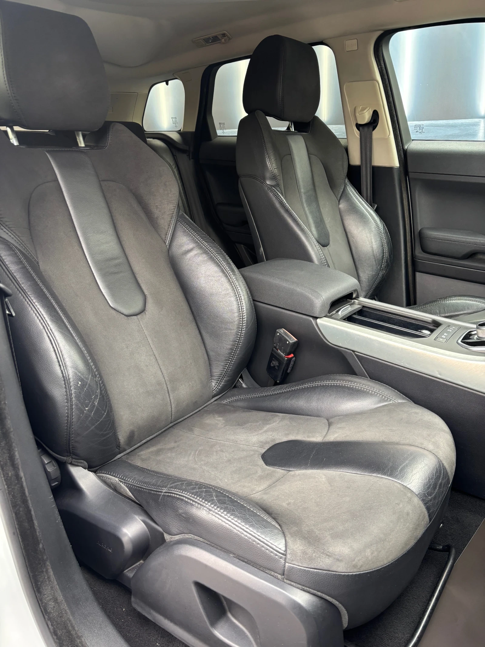 Land Rover Evoque 2.2D - изображение 10