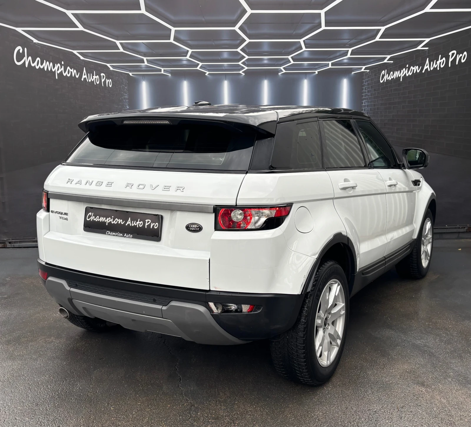 Land Rover Evoque 2.2D - изображение 5