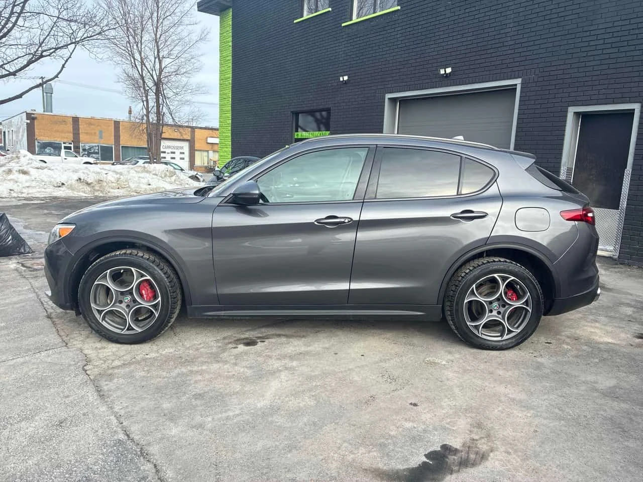 Alfa Romeo Stelvio * Sport * ПОДГРЕВ* KEYLESS* NAVI* , снимка 2 - Автомобили и джипове - 53748713