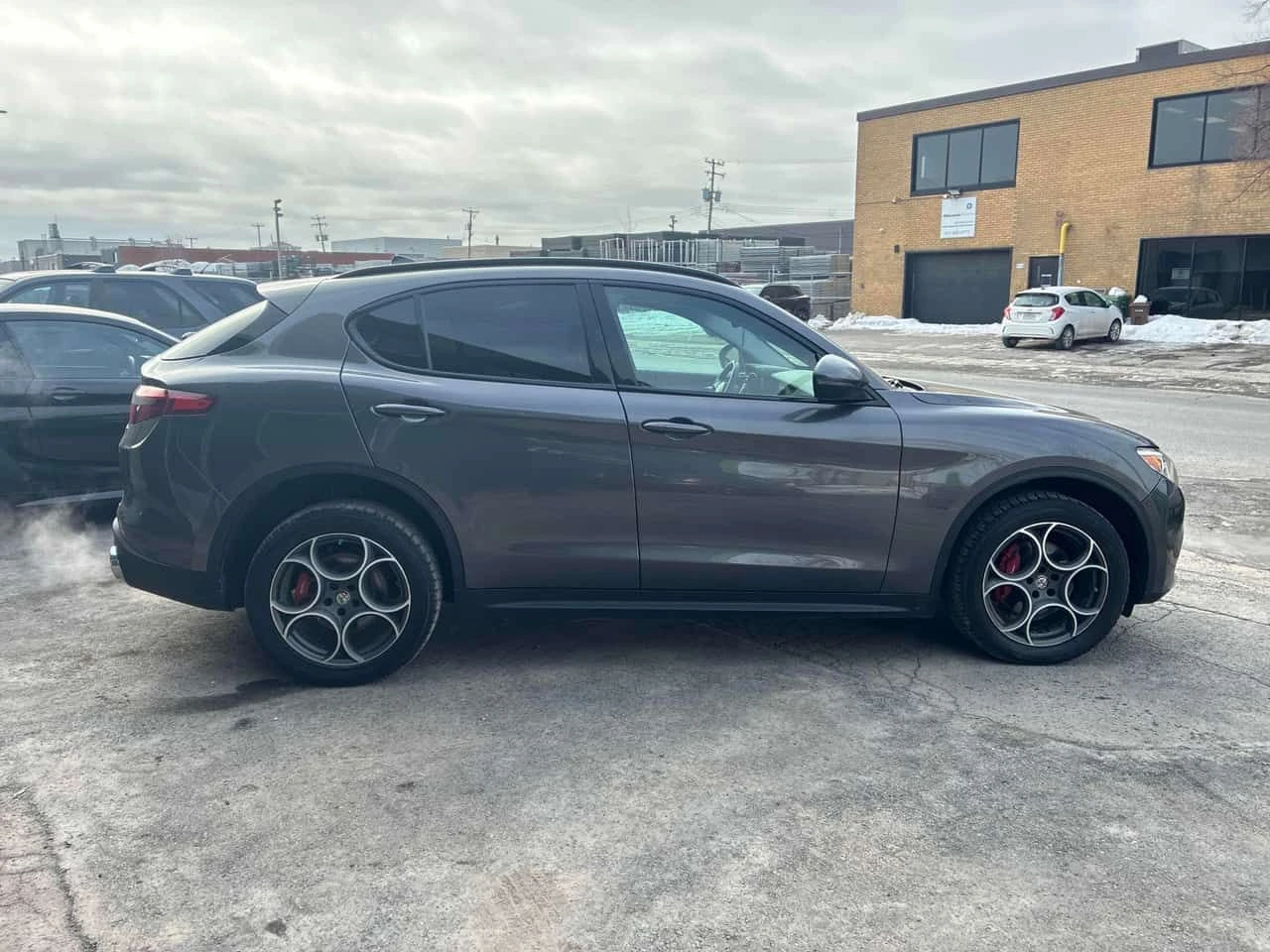 Alfa Romeo Stelvio * Sport * ПОДГРЕВ* KEYLESS* NAVI* , снимка 3 - Автомобили и джипове - 53748713