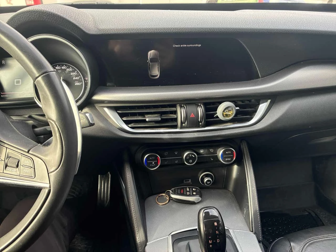 Alfa Romeo Stelvio * Sport * ПОДГРЕВ* KEYLESS* NAVI* , снимка 9 - Автомобили и джипове - 53748713