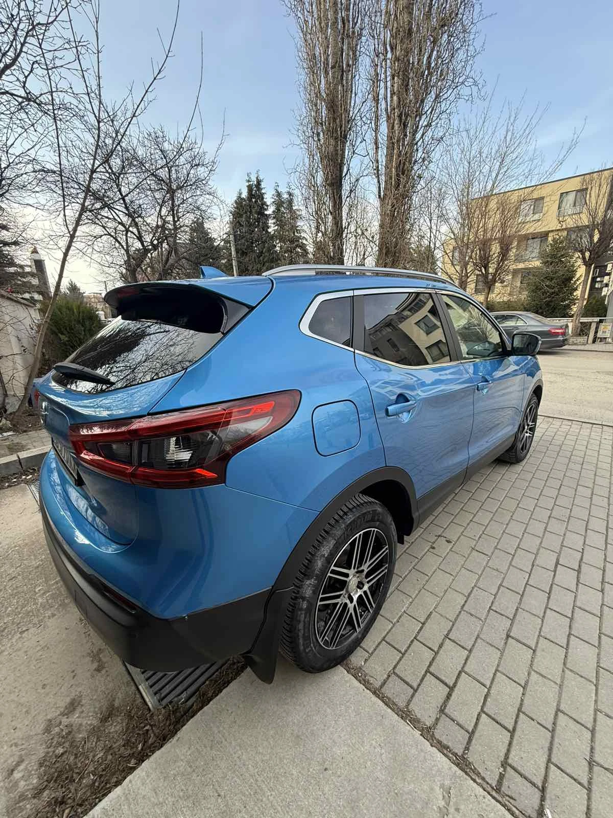Nissan Qashqai 1.2 DIG-T Automatic Tekna, снимка 12 - Автомобили и джипове - 53765729
