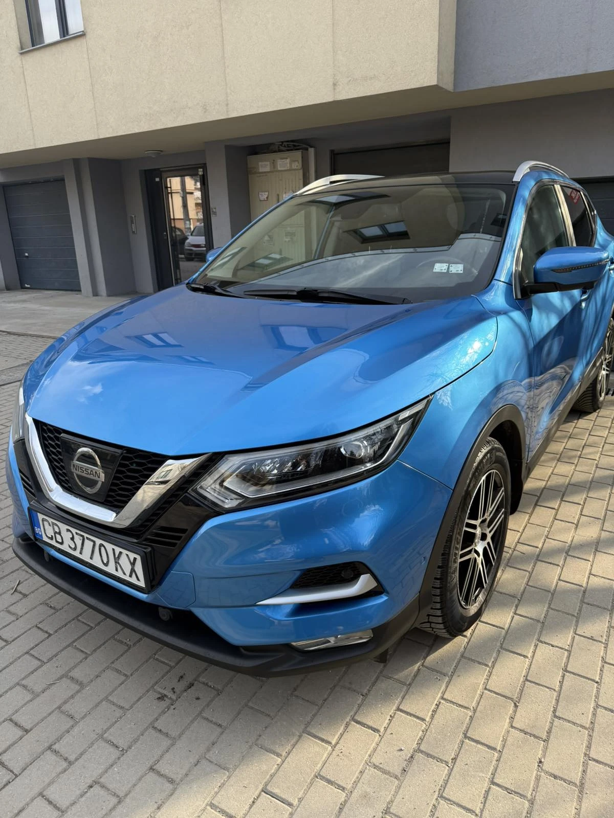 Nissan Qashqai 1.2 DIG-T Automatic Tekna, снимка 2 - Автомобили и джипове - 53765729