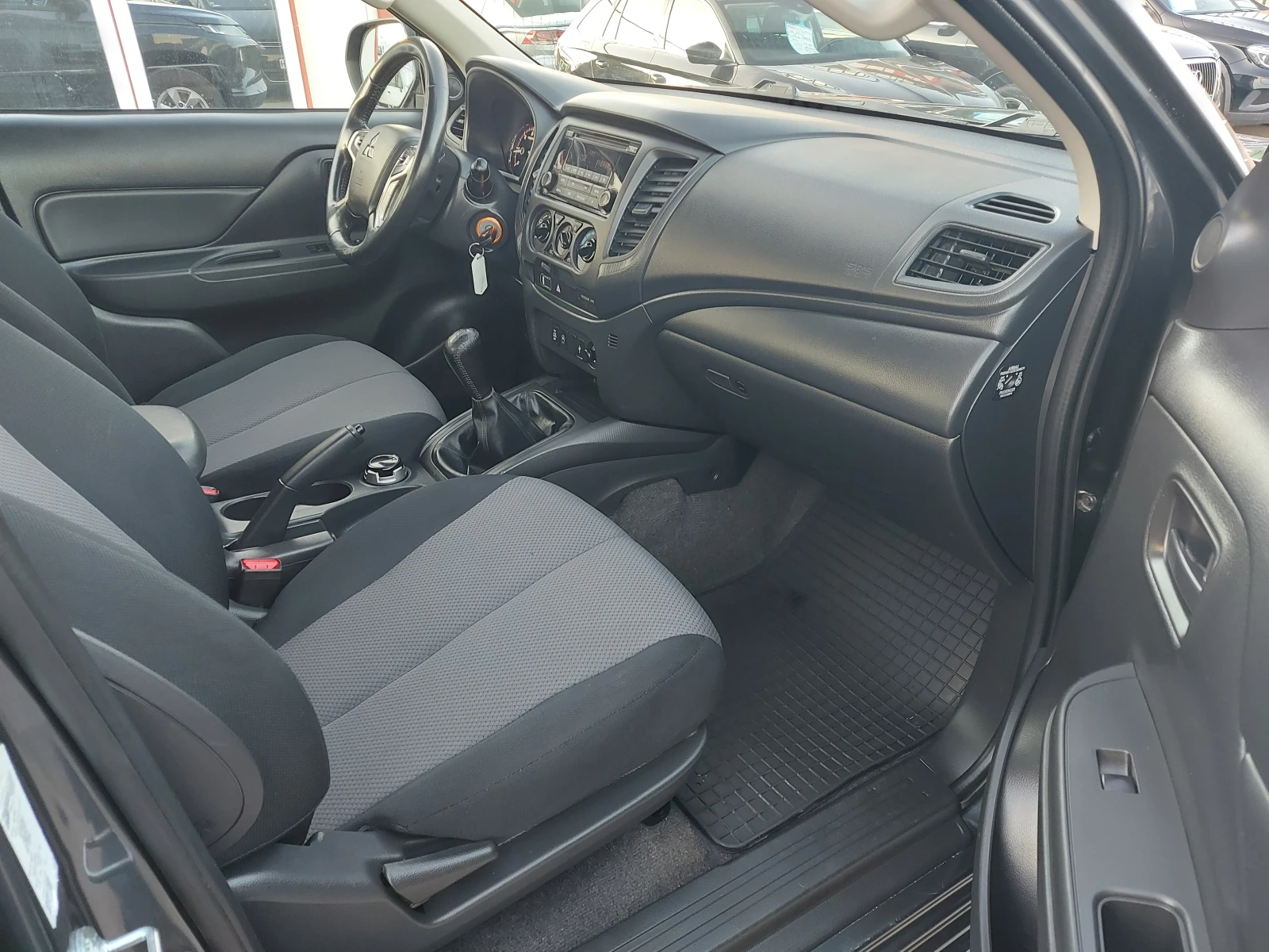 Mitsubishi L200 * DK* 2.2 DI-D* Intence* 4 WD* 6 MT* 117 600 км!, снимка 10 - Автомобили и джипове - 53785684