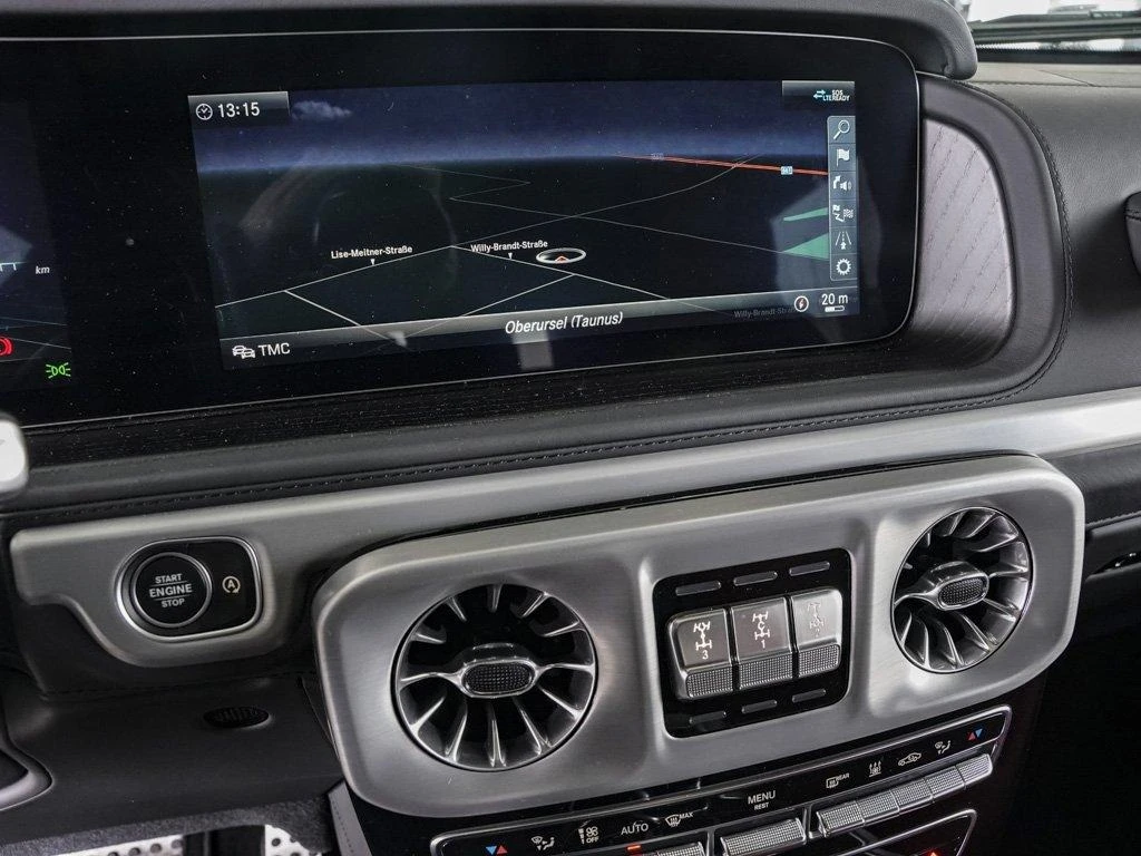 Mercedes-Benz G 63 AMG 4-MATIC/NIGHT/MAGNO/BURM/EXCLUSIV/360/, снимка 8 - Автомобили и джипове - 53824174