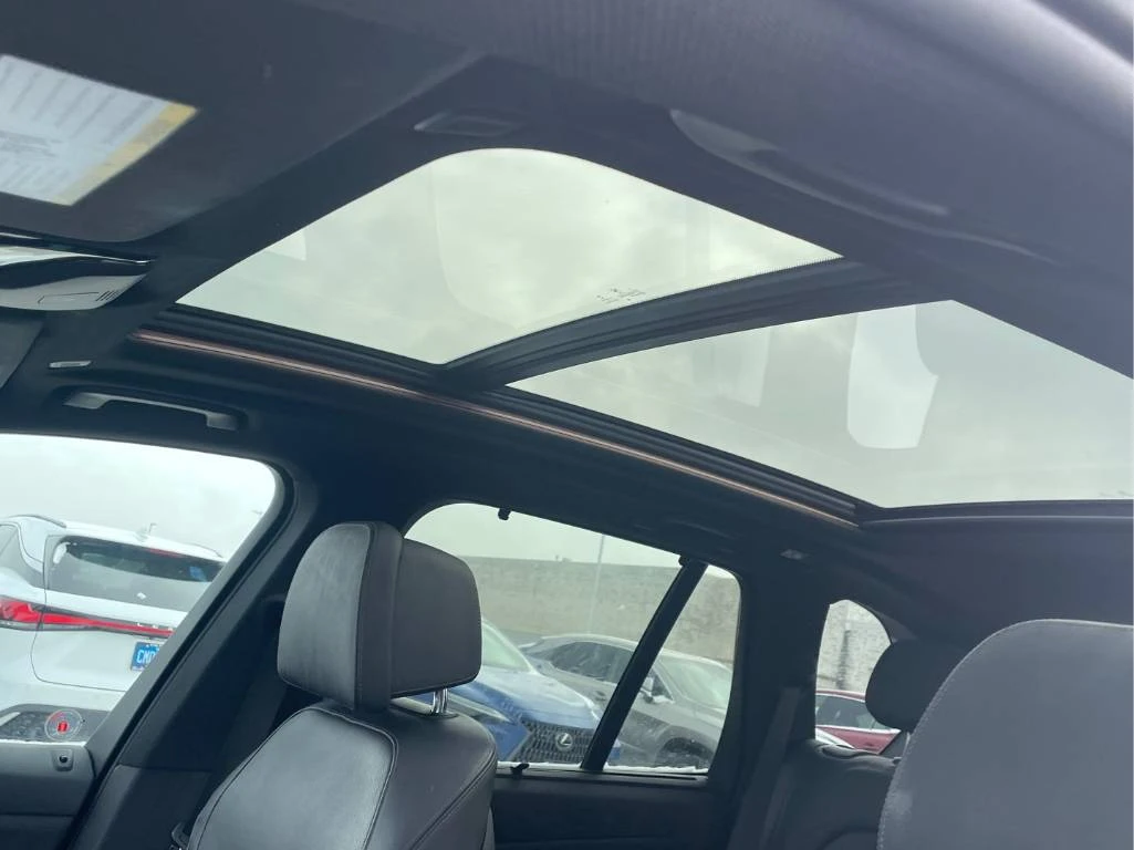 BMW X5 xDrive40i * CARFAX* LASER * M-PACK, снимка 9 - Автомобили и джипове - 53959025