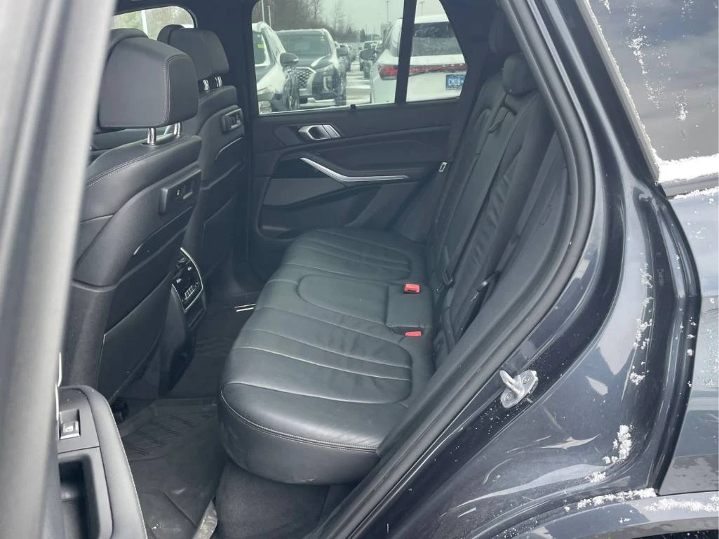 BMW X5 xDrive40i * CARFAX* LASER * M-PACK, снимка 8 - Автомобили и джипове - 53959025