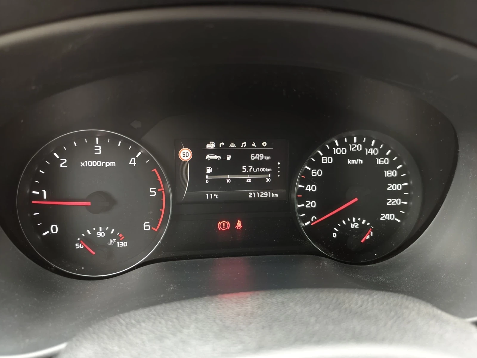 Kia Sportage, снимка 9 - Автомобили и джипове - 54174288