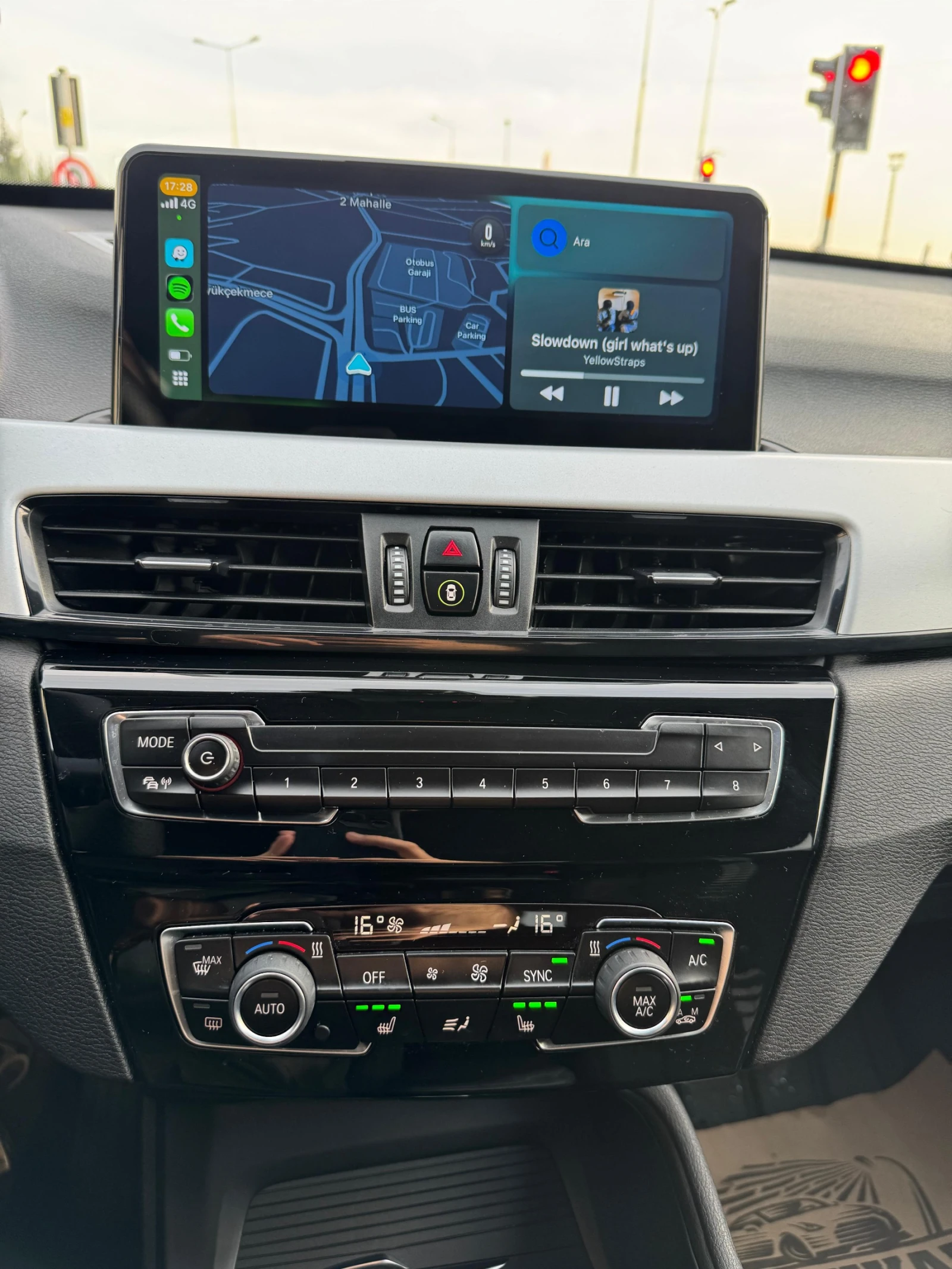 BMW X1 X-Drive 18D, снимка 15 - Автомобили и джипове - 54383481