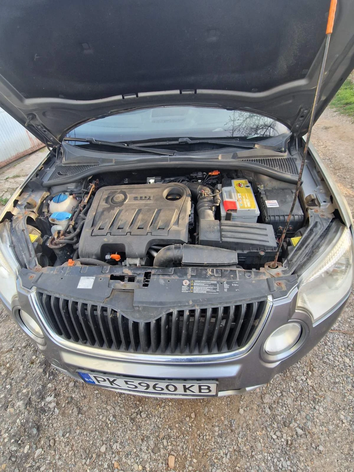 Skoda Yeti 4х4, 2TDI, снимка 2 - Автомобили и джипове - 54409838