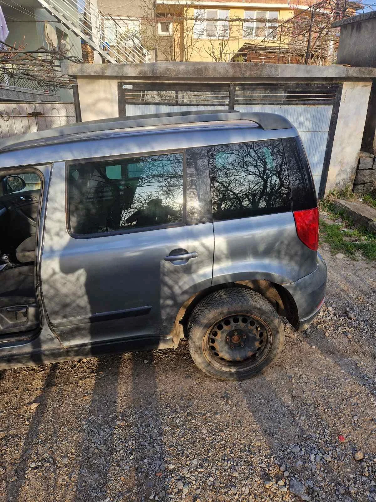 Skoda Yeti 4х4, 2TDI, снимка 12 - Автомобили и джипове - 54409838